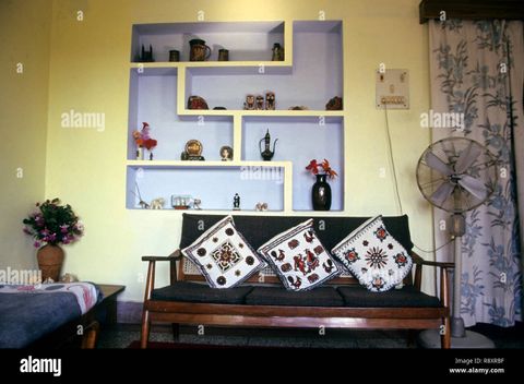 21+ Living Room Designs Indian Style Middle Class Concept - House Decor ... in Modern Living Room Designs Indian Style Middle Class