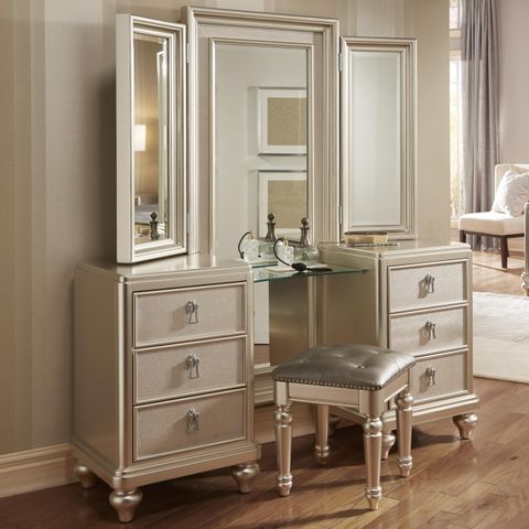 Dresser With Mirror And Storage At Bobby Sherrill Blog with regard to Unveiling the Craftsmanship Malloy Grey King Wood Bedroom Sets