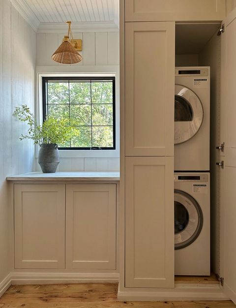 21+ Cottage-Inspired Laundry Rooms With A Vintage Vibe We Love throughout 9 Sweet Ideas For An English Cottage Laundry Room