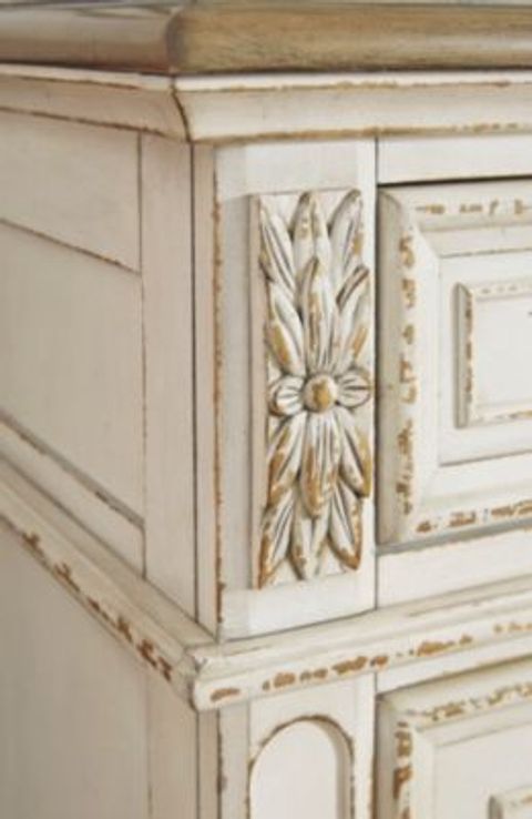 Ashley Realyn Chest | Homemakers in