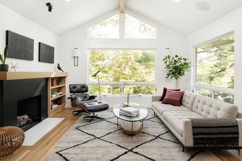 How To Create A Peaceful And Stress-Free Living Room within