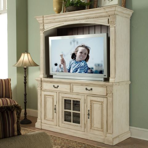 Riverside Weybridge Wellington White 64-Inch Console And Deck throughout A Guide to Choosing the Right Natural Wellington Media Console for Your Home