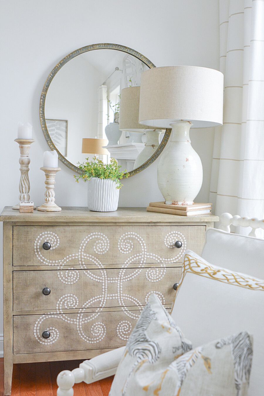 Timeless Decor: Why It's Probably The Best Choice For Your Home ... for The Artisto Black Chest Craftsmanship and Timeless Home Decor