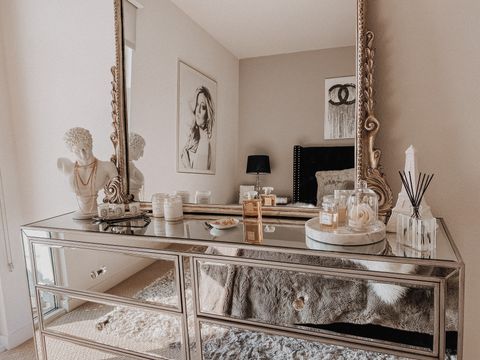 Elegant And Functional Mirrored Dresser Ideas in Mastering the Art of Styling Your Steele Dresser and Mirror