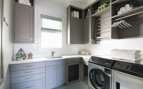 6 Ways To Maximize Your Laundry Room | Lbj Construction with regard to Maximizing Your Laundry Room's Potential on a Tight Budget