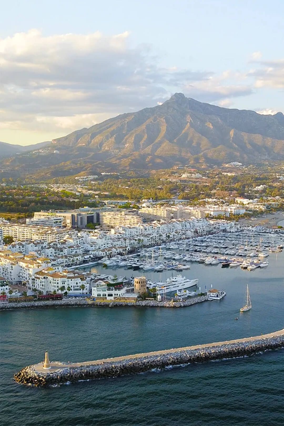 Beyond the Stand Understanding the Design of the Newport Marbella
