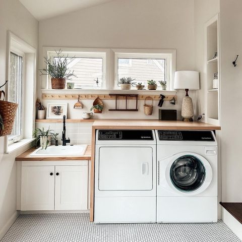 15 Stylish Laundry Room Makeover Ideas To Refresh Your Space with regard to Refresh Your Laundry Room