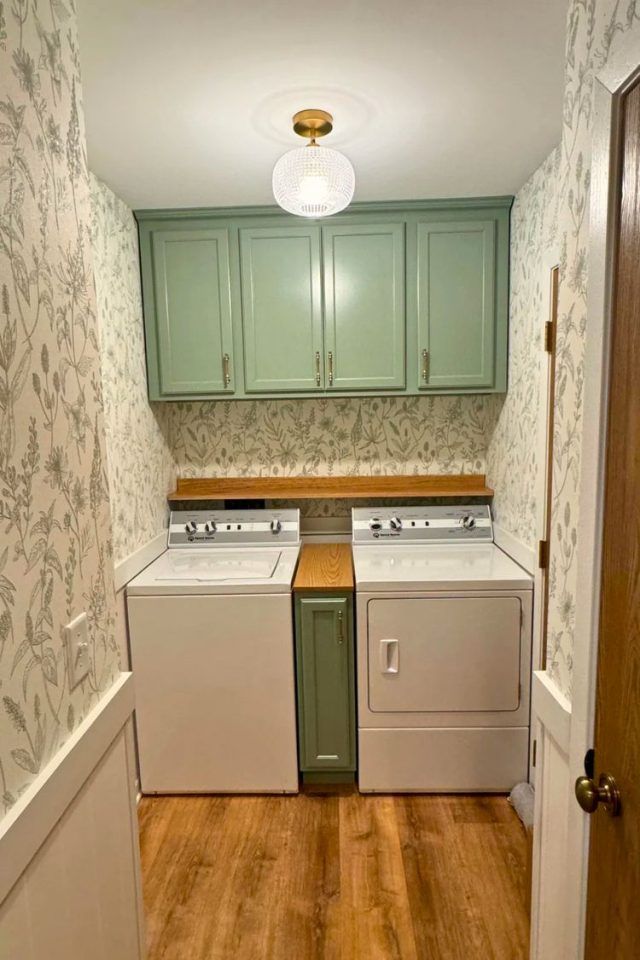 20+ Eye-Catching Laundry Room Mural Ideas You Need To See - H.m.g in What Makes a Laundry Room Truly Eye-Catching Explore the Details