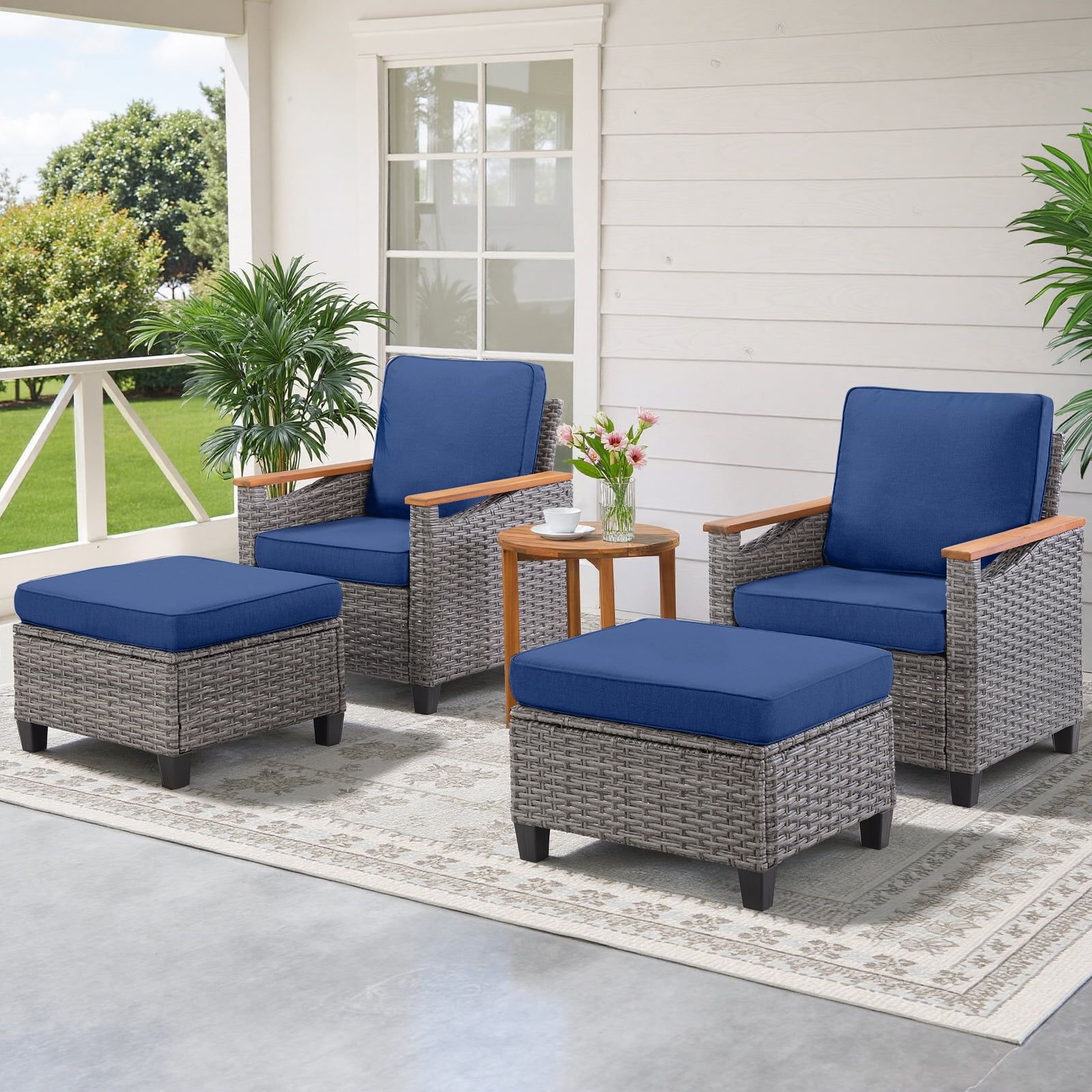From Patio to Paradise Exploring Popular Outdoor Sofas and Chat Sets