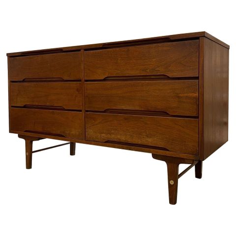 Mid-Century Modern Stanley 9-Drawer Walnut Dresser At 1Stdibs | Stanley ... with regard to How to Style Your Living Space with Classic Wooden Pieces