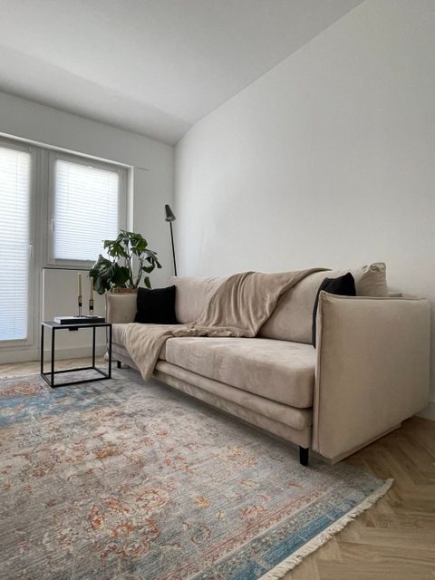 Sofa Styling Secrets: Tips For Arranging Cushions And Blankets Like A ... in Sofa Secrets: All The Reasons To Love Linen