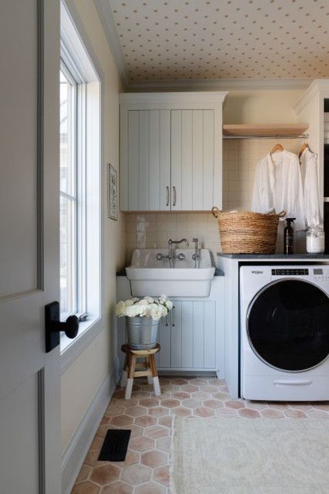 The Top 10 Laundry Rooms Of Summer 2022 | Traditional Laundry Room ... with The Top 10 Laundry Room Photos Of 2018