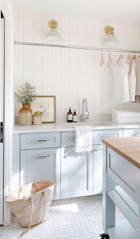 This Dreamy White And Wood Kitchen Is Giving All The Good Vibes | Blue ... for