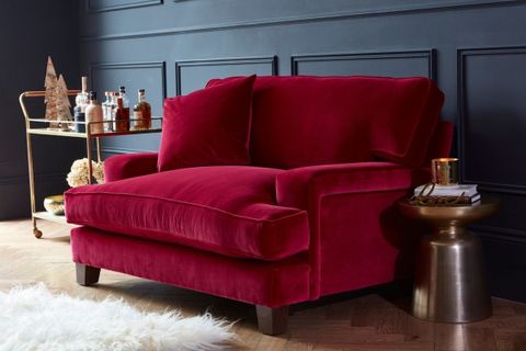 Trend : Bright & Bold Velvet Sofas | Квартирные Идеи, Интерьер ... regarding The Enduring Charm of Velvet Sofas A Timeless Design Choice
