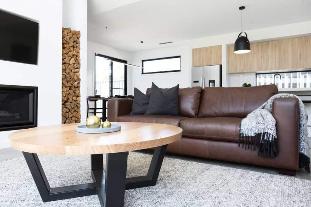What Coffee Table Goes With Leather Sofa At William Gainey Blog in What Goes With Leather Furniture?