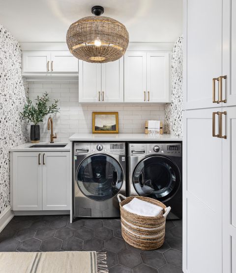 50+ Laundry Room Backsplash ( Joyful & Stylish ) - Designs for New This Week: 3 Laundry Rooms With Joyful Style