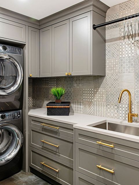 50+ Laundry Room Backsplash ( Joyful & Stylish ) - Designs | Laundry ... throughout New This Week: 3 Laundry Rooms With Joyful Style