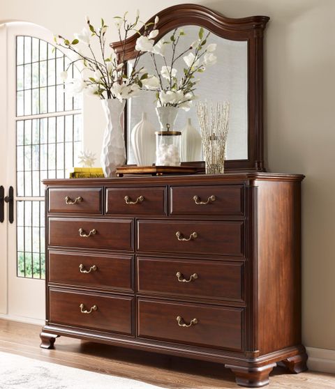 Kincaid Furniture Hadleigh Traditional Dresser And Mirror Set With Nine ... with regard to 9 Drawer Dresser And Mirror