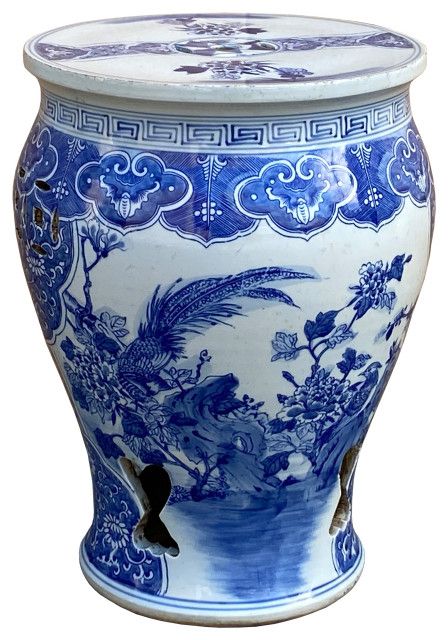 Exploring the Artistry of Chinese Blue and White Porcelain Flower Birds Design
